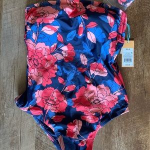 Kona Sol™ Women's Bandeau Modern One Piece Swimsuit Size S - Multicolor